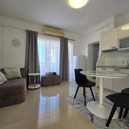 Appartement Mona Makarska