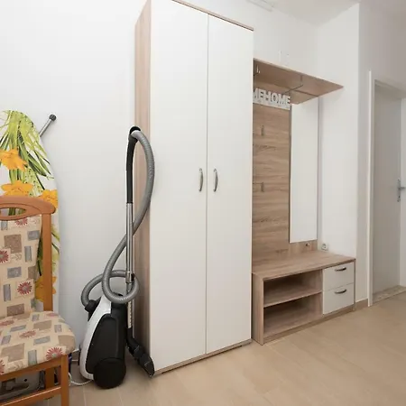 Mona Apartment *