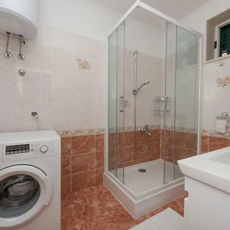 Mona Apartman Makarska