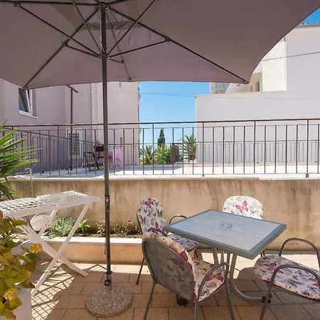 Apartment Mona Makarska