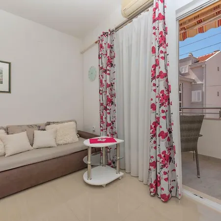 Mona Apartment *