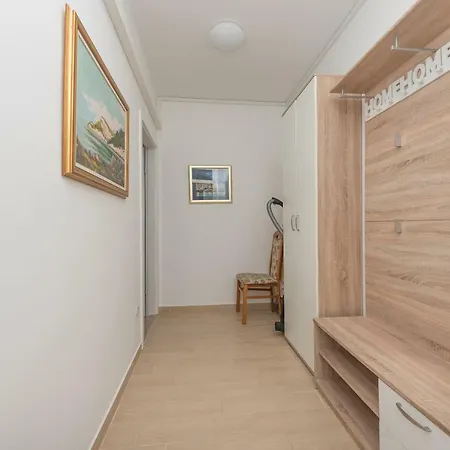 Mona Apartment