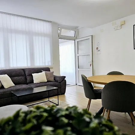 Apartman Mona