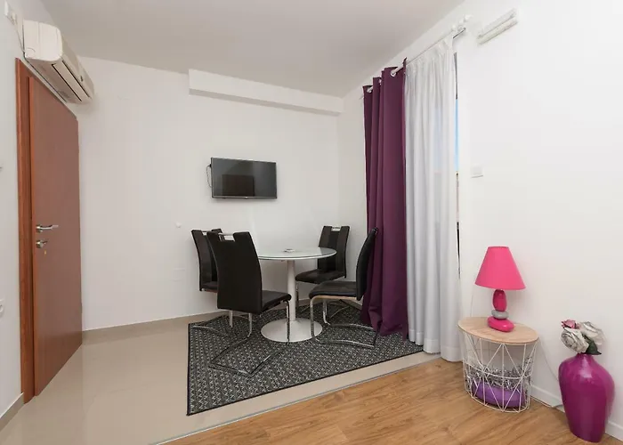 Mona Apartman Makarska