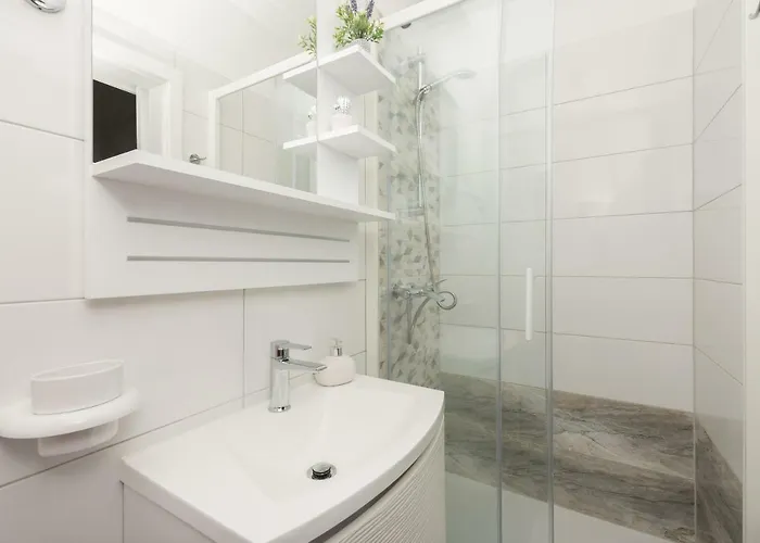 Apartman Mona *